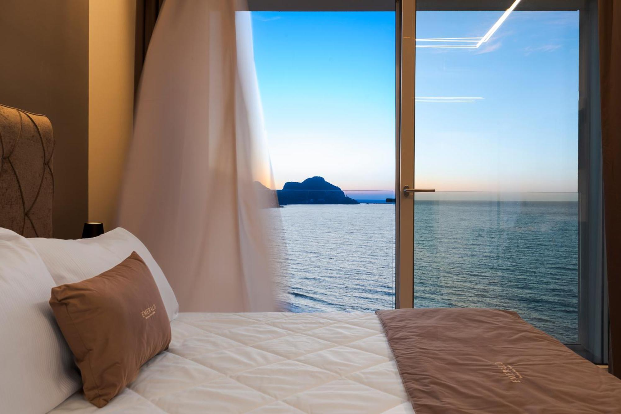 Emerald Hotel Residence Cefalù Exterior foto